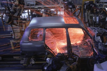 Toyota ontwikkelde in de jaren negentig Lean Manufacturing, een managementtechniek die de doorlooptijd moest verkorten.